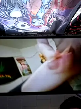 Snapshot of ChuckyyDee chatting on 09-11-25, 11:32 ChuckyyDee online show from 09-11-25, 11:32