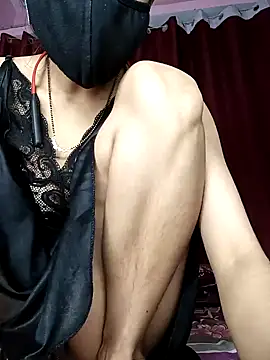 Snapshot of Amzing-Couple chatting on 01-23-25, 12:19 Amzing-Couple online show from 01-23-25, 12:19