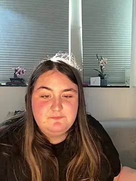 Snapshot of hotiee chatting on 04-01-26, 02:03 hotiee online show from 04-01-26, 02:03