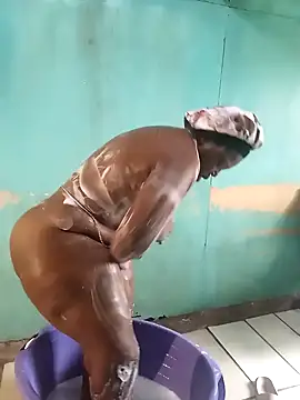 Snapshot of curvyloneah75 chatting on 03-14-25, 11:23 curvyloneah75 online show from 03-14-25, 11:23