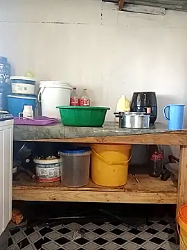 Snapshot of curvyloneah75 chatting on 09-18-25, 06:37 curvyloneah75 online show from 09-18-25, 06:37