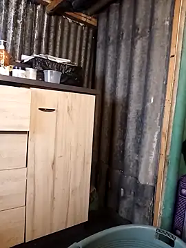 Snapshot of curvyloneah75 chatting on 10-21-25, 05:52 curvyloneah75 online show from 10-21-25, 05:52