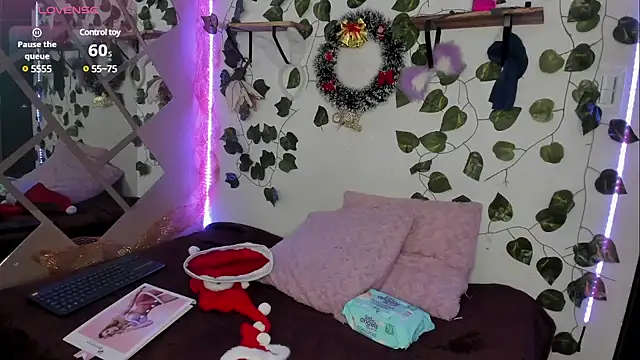 Megan sophia2 online show from 12-20-24, 12:49