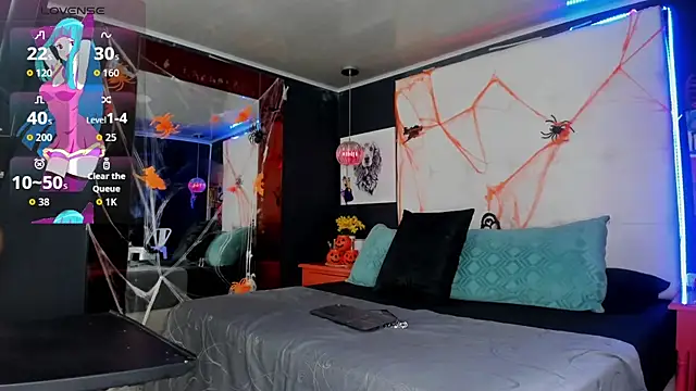 Snapshot of Pandora_Rey2 chatting on 10-31-25, 01:56 Pandora Rey2 online show from 10-31-25, 01:56