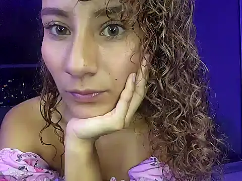 Snapshot of varenkaivanova_22 chatting on 12-22-24, 11:41 varenkaivanova 22 online show from 12-22-24, 11:41