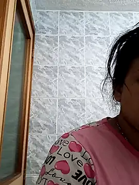 Naomy veracruz  online show from 01-14-26, 09:59