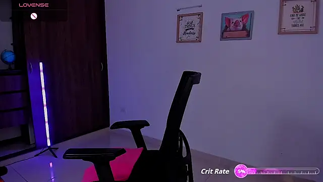 Snapshot of khris_boobs chatting on 12-14-25, 08:46 khris boobs online show from 12-14-25, 08:46