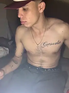 Snapshot of liriwan chatting on 12-23-24, 09:49 liriwan online show from 12-23-24, 09:49