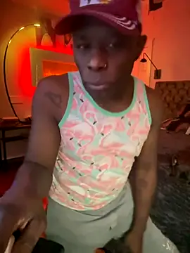 Snapshot of Bignc chatting on 09-27-25, 05:12 Bignc online show from 09-27-25, 05:12