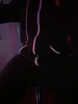 Snapshot of Bignc chatting on 10-28-25, 06:06 Bignc online show from 10-28-25, 06:06