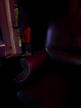 Snapshot of Bignc chatting on 11-19-25, 02:22 Bignc online show from 11-19-25, 02:22