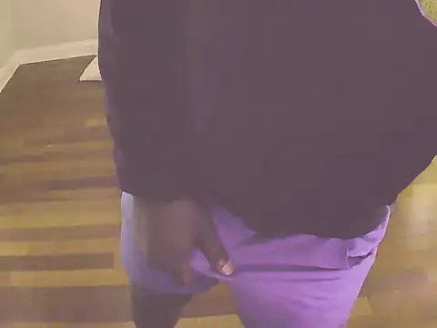 Snapshot of Bignc chatting on 11-29-25, 06:00 Bignc online show from 11-29-25, 06:00