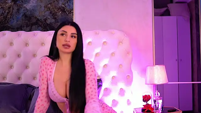 Snapshot of IsabelleHunt chatting on 03-05-25, 06:01 IsabelleHunt online show from 03-05-25, 06:01
