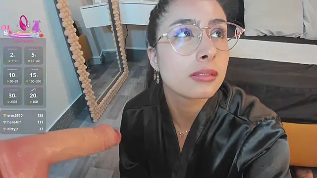 Snapshot of Julia_Martinez_ chatting on 03-15-25, 02:34 Julia Martinez online show from 03-15-25, 02:34