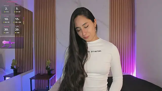 Snapshot of Julia_Martinez_ chatting on 03-16-26, 11:47 Julia Martinez online show from 03-16-26, 11:47