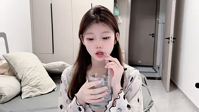 yangyang-1115 online show from 09-27-25, 04:39