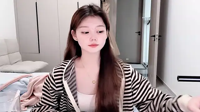 yangyang-1115 online show from 10-28-25, 05:11