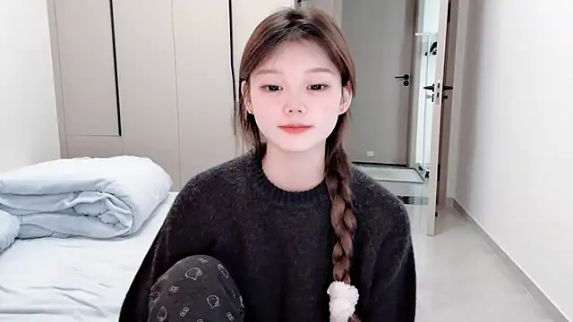 yangyang-1115 online show from 11-02-25, 04:26