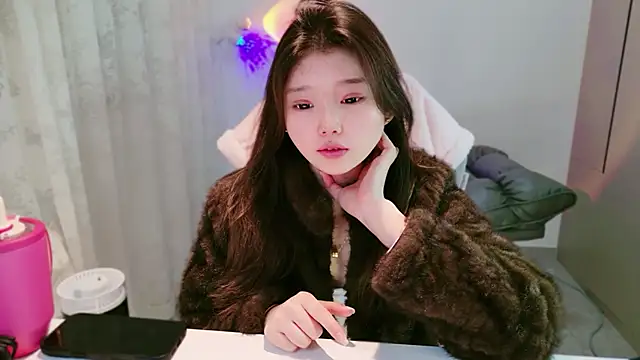 yangyang-1115 online show from 12-01-25, 05:01