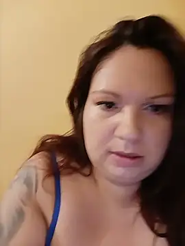 Szilvi93 online show from 07-30-26, 05:17