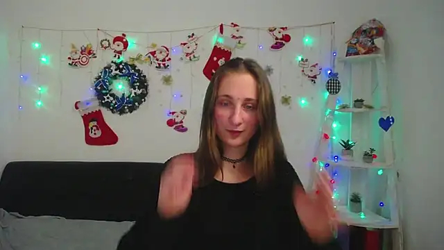 Snapshot of MichelLeee chatting on 01-08-25, 03:07 MichelLeee online show from 01-08-25, 03:07
