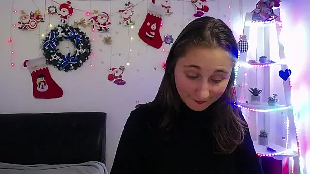 Snapshot of MichelLeee chatting on 01-10-25, 03:06 MichelLeee online show from 01-10-25, 03:06
