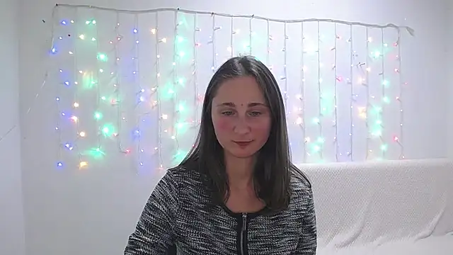 Snapshot of MichelLeee chatting on 01-17-25, 03:11 MichelLeee online show from 01-17-25, 03:11