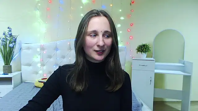 Snapshot of MichelLeee chatting on 01-20-25, 03:28 MichelLeee online show from 01-20-25, 03:28