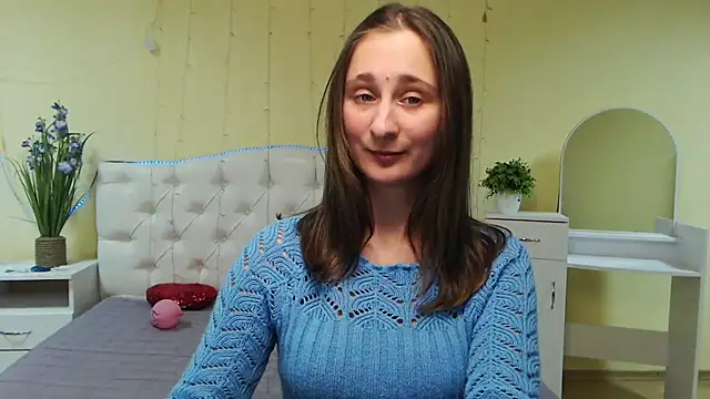 Snapshot of MichelLeee chatting on 02-06-25, 03:20 MichelLeee online show from 02-06-25, 03:20