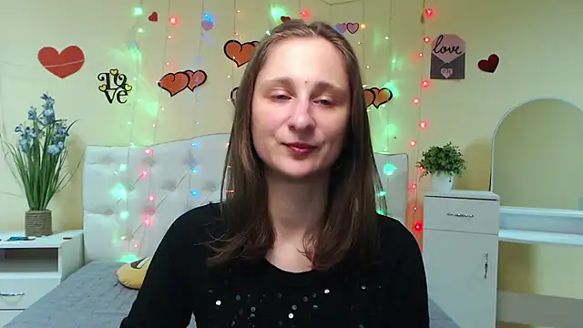 Snapshot of MichelLeee chatting on 03-05-25, 12:11 MichelLeee online show from 03-05-25, 12:11
