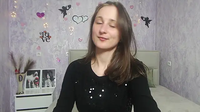 Snapshot of MichelLeee chatting on 03-12-25, 12:04 MichelLeee online show from 03-12-25, 12:04