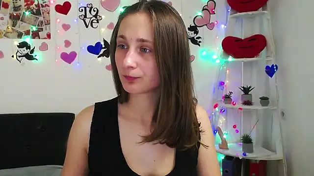 Snapshot of MichelLeee chatting on 03-13-25, 12:02 MichelLeee online show from 03-13-25, 12:02