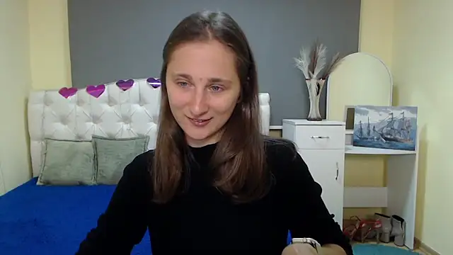 Snapshot of MichelLeee chatting on 09-27-25, 11:15 MichelLeee online show from 09-27-25, 11:15