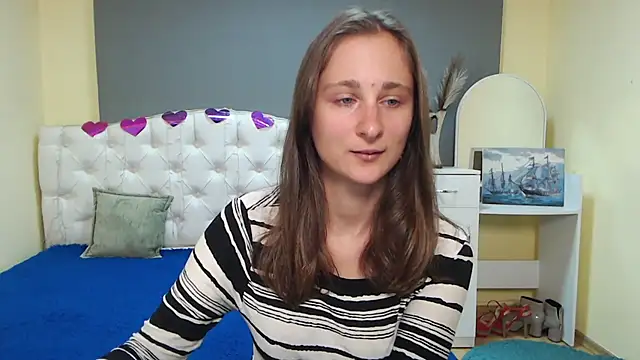 Snapshot of MichelLeee chatting on 10-09-25, 11:08 MichelLeee online show from 10-09-25, 11:08