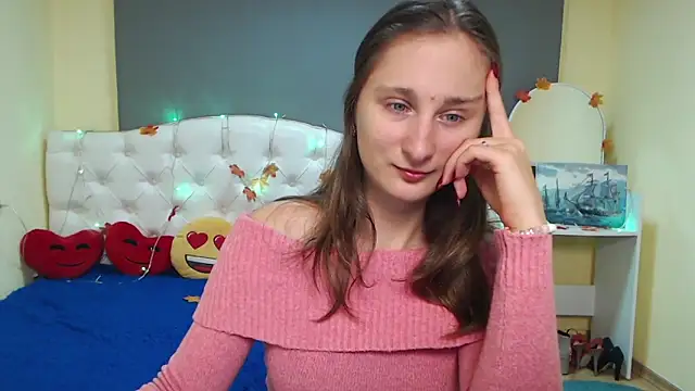 Snapshot of MichelLeee chatting on 11-24-25, 12:16 MichelLeee online show from 11-24-25, 12:16