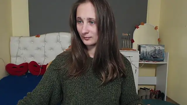 Snapshot of MichelLeee chatting on 11-26-25, 12:17 MichelLeee online show from 11-26-25, 12:17