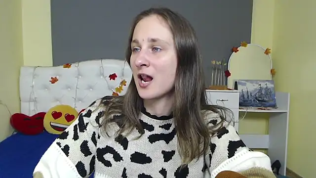 Snapshot of MichelLeee chatting on 12-02-25, 12:21 MichelLeee online show from 12-02-25, 12:21