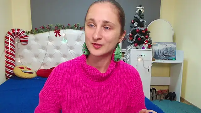 Snapshot of MichelLeee chatting on 12-18-25, 12:22 MichelLeee online show from 12-18-25, 12:22