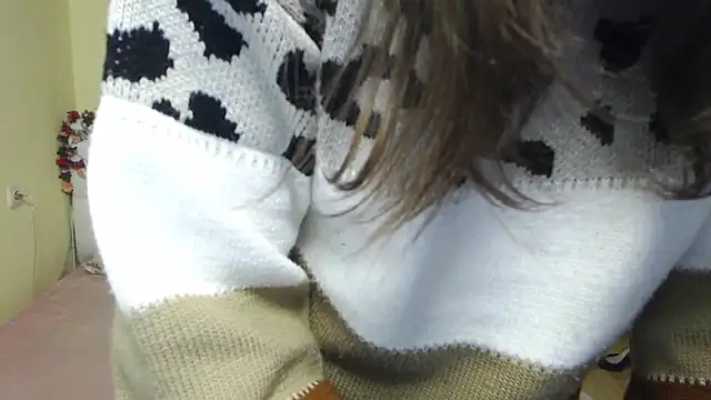 Snapshot of MichelLeee chatting on 02-26-26, 12:26 MichelLeee online show from 02-26-26, 12:26