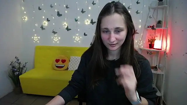 MichelLeee online show from 04-23-26, 11:31