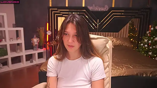 Snapshot of DreamyLinaa chatting on 12-09-24, 10:32 DreamyLinaa online show from 12-09-24, 10:32