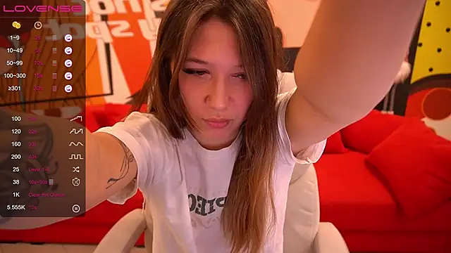 Snapshot of DreamyLinaa chatting on 12-27-24, 07:51 DreamyLinaa online show from 12-27-24, 07:51