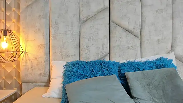 AshleyHill2 online show from 04-25-26, 02:36