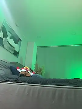 DimitriSullivan  online show from 02-19-25, 03:39