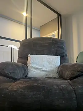 DimitriSullivan  online show from 02-22-25, 11:35