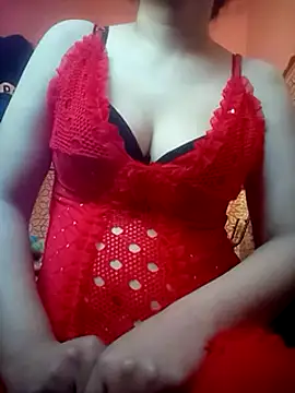 Snapshot of yara-25 chatting on 02-07-25, 09:05 yara-25 online show from 02-07-25, 09:05