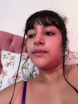 Snapshot of Lady_Rey chatting on 10-05-25, 05:55 Lady Rey online show from 10-05-25, 05:55