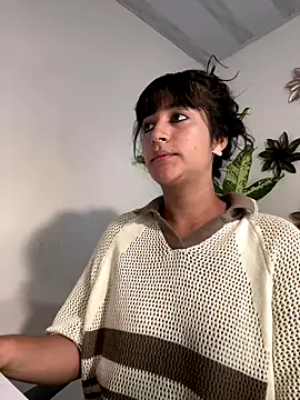 Snapshot of Lady_Rey chatting on 10-18-25, 02:25 Lady Rey online show from 10-18-25, 02:25