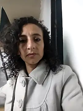 AriannaRussell  online show from 04-27-26, 12:36