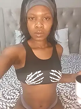 Snapshot of RayaBae chatting on 01-05-26, 10:57 RayaBae online show from 01-05-26, 10:57